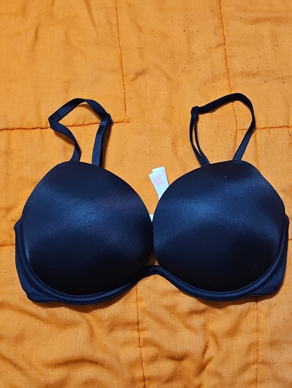 VS PINK Womens Push Up Bra!! 32D!! BLACK AND PINK!!